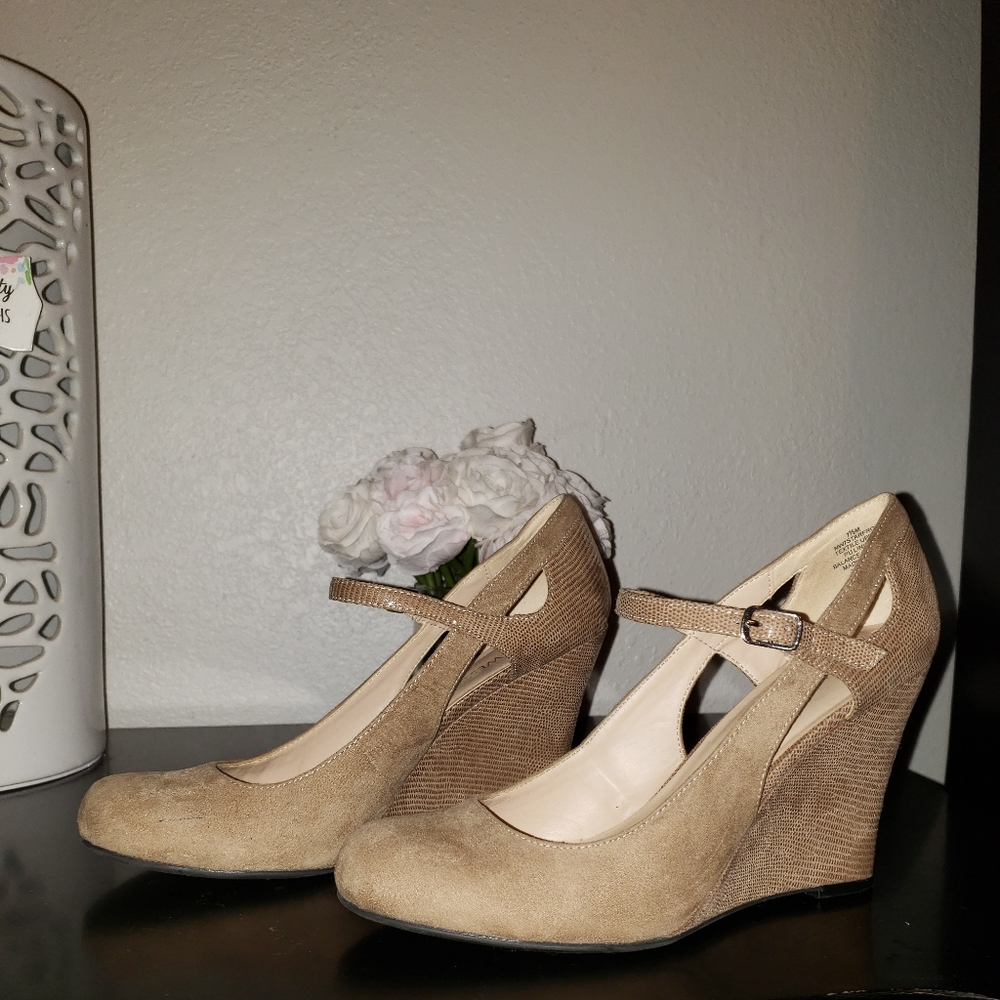 Nine West wedged heels